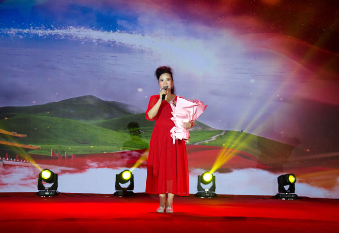 砥砺深耕，，，，，，，行稳致远——VSport官网2022第一季度营销聚会�?021年度表扬大会圆满举行-18.jpg