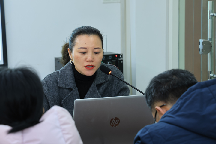 VSport官网公??024年第五次营销事情总结交流暨培训会顺遂召开-04.jpg